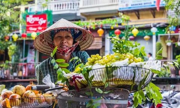 Quần dáng cong đang gây sốt với thiết kế độc đáo và tính ứng dụng cao, giúp tạo hiệu